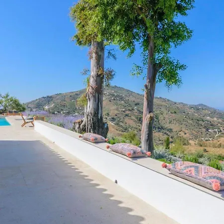 Villa El Frontin By Ruralidays